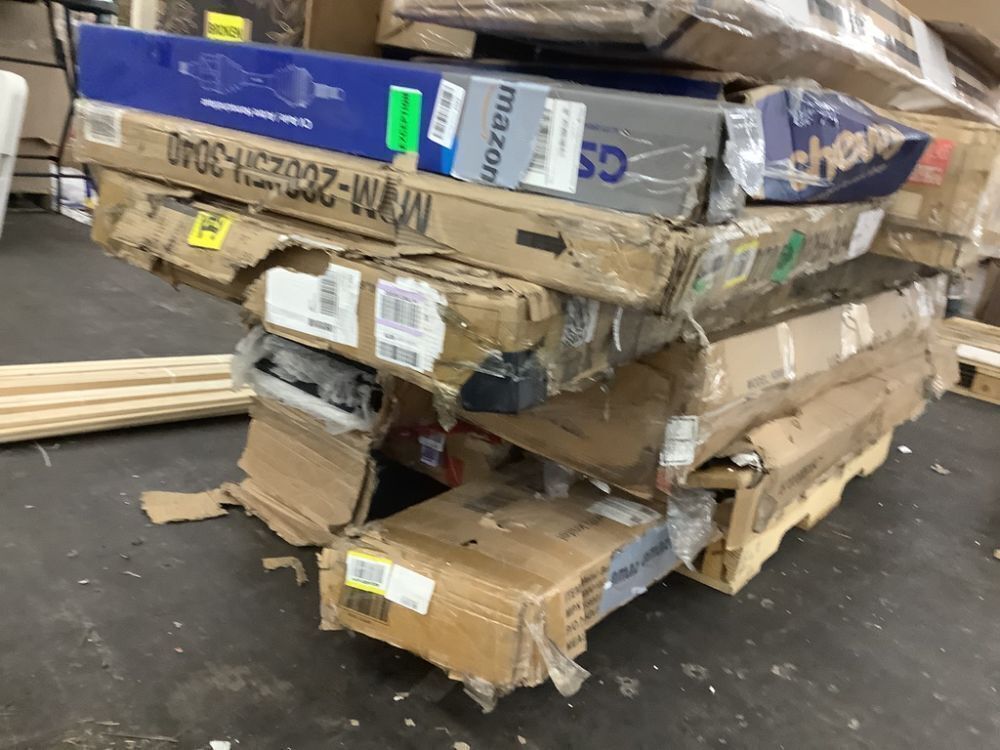 Salvage Pallet. Items Will Be Damaged and Incomplete. - Image 9 - Lot 760JF