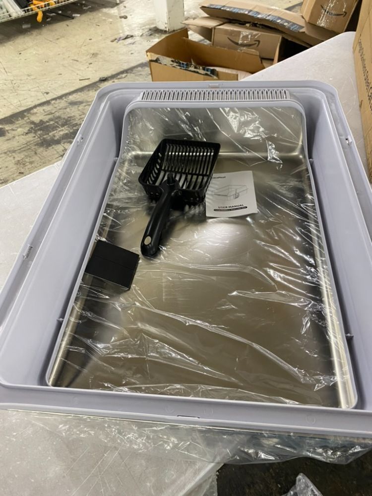 Large Stainless Steel Cat Litter Box - Image 3 - Lot 400