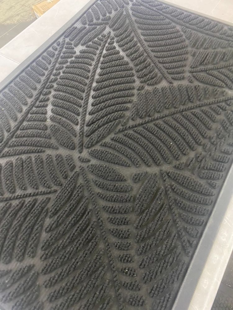 Outdoor Door Mat 2' x 3' - Image 2 - Lot 491