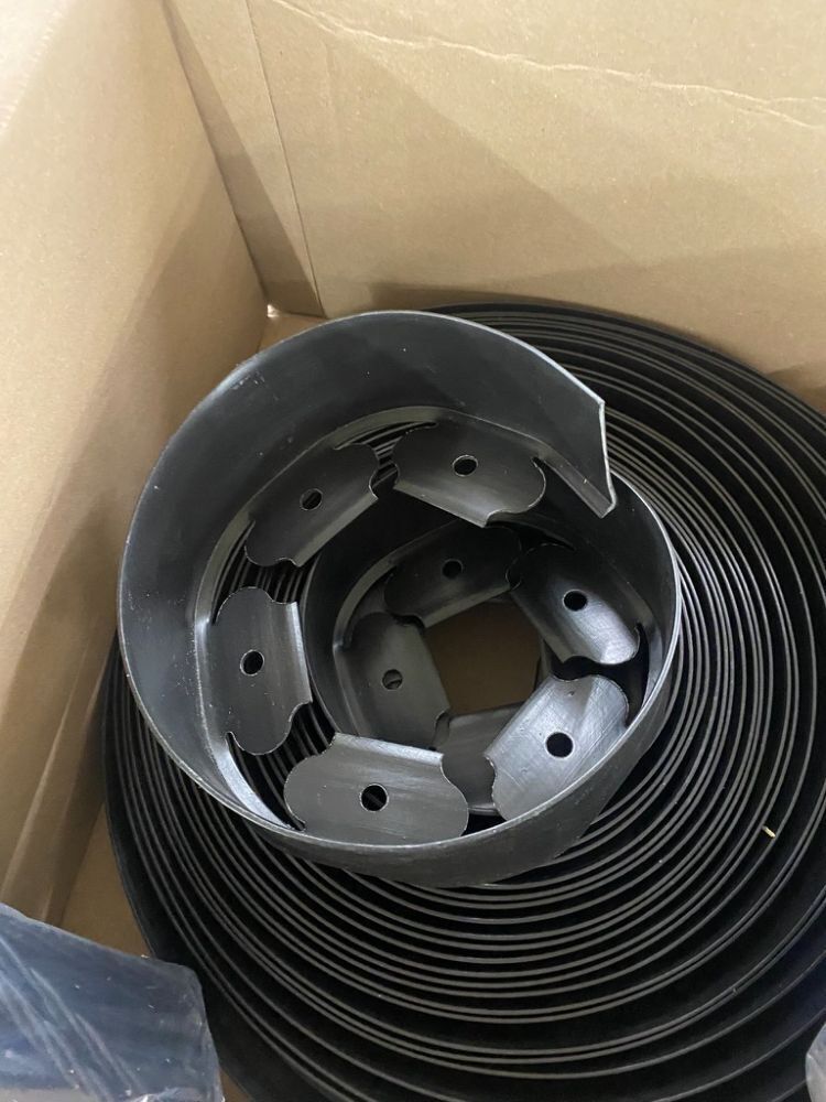 Landsccape Edging Border with Stakes - Image 3 - Lot 506