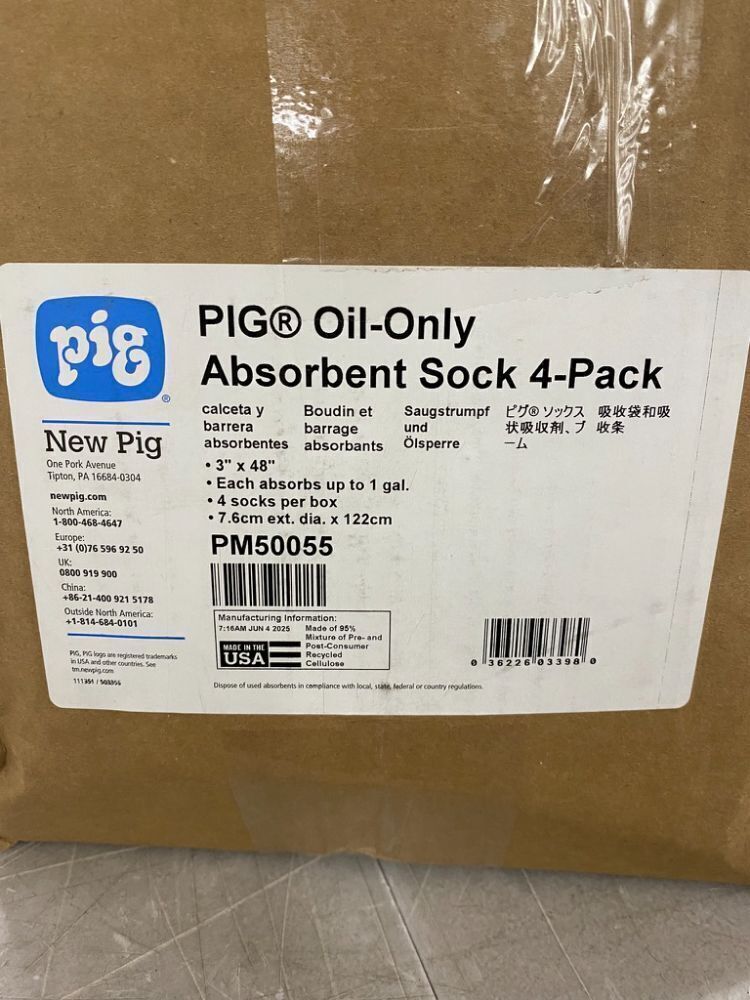 PIG Oil-Only Absorbent Sock, 4 Pack - Image 4 - Lot 503