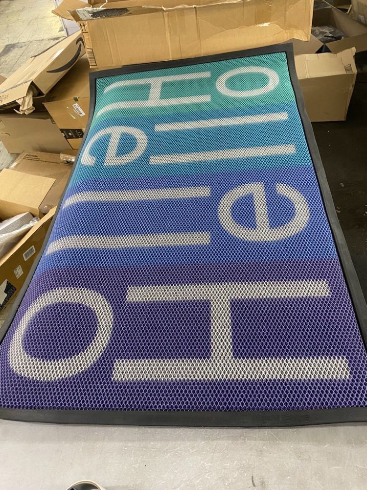 Non Slip Durable Rubber Entrance Doormat 36" x 59" - Image 2 - Lot 494