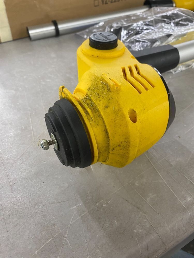 Cordless Weed Wacker - Image 2 - Lot 482