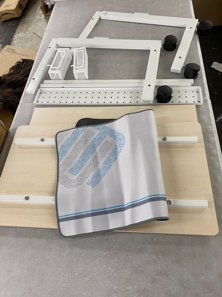 Mobile Height Adjustable CPU Cart - No Hardware or Instructions - Image 2 - Lot 512