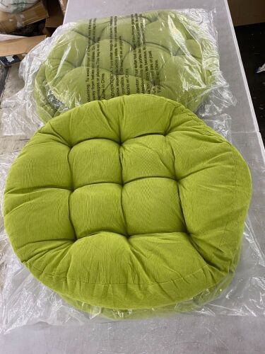 Lot of (4) Green Round Chair Cushions 22.5" - Lot 483