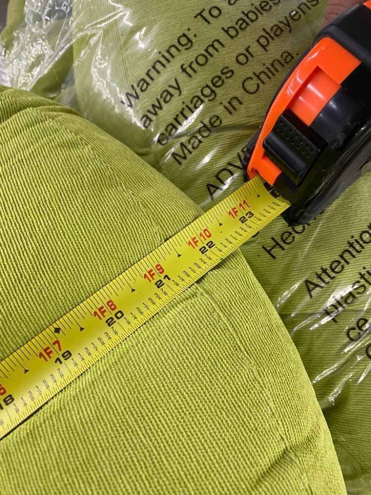 Lot of (4) Green Round Chair Cushions 22.5" - Image 3 - Lot 483