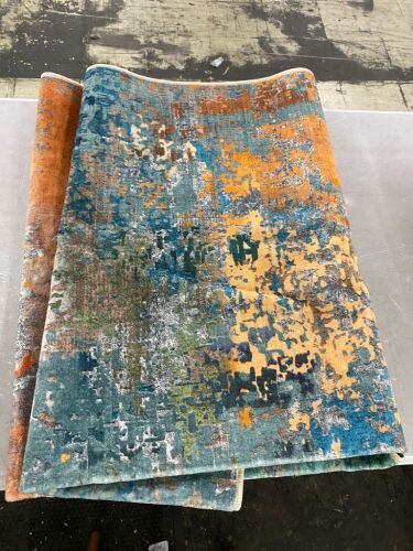 5' x 7' Soft Area Rug - Lot 489