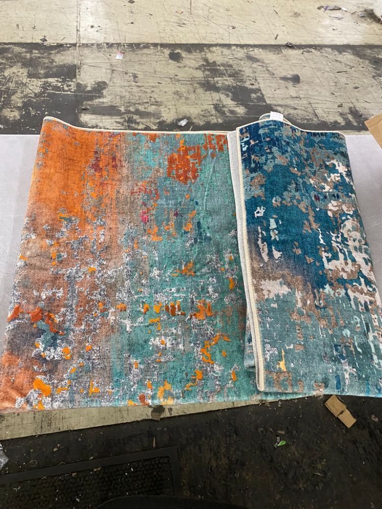 5' x 7' Soft Area Rug - Image 2 - Lot 489