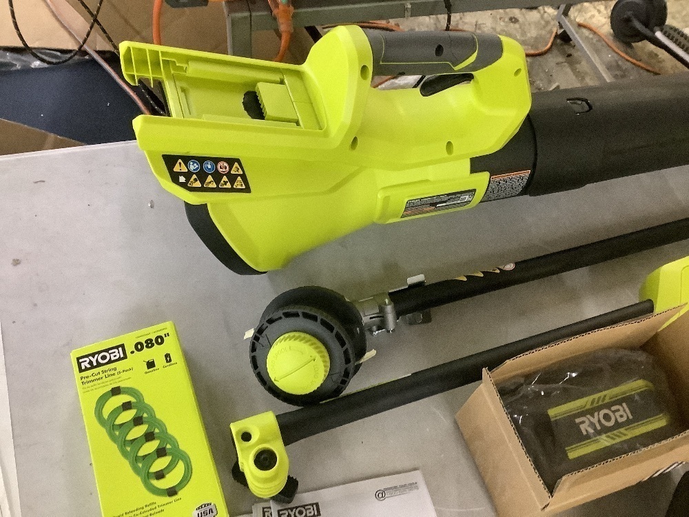 RYOBI 40V Cordless Attachment Capable 15" String Trimmer & 550 CFM 120 MPH Blower Combo Kit with 4.0 Ah Battery & Charger - Image 3 - Lot 37JF