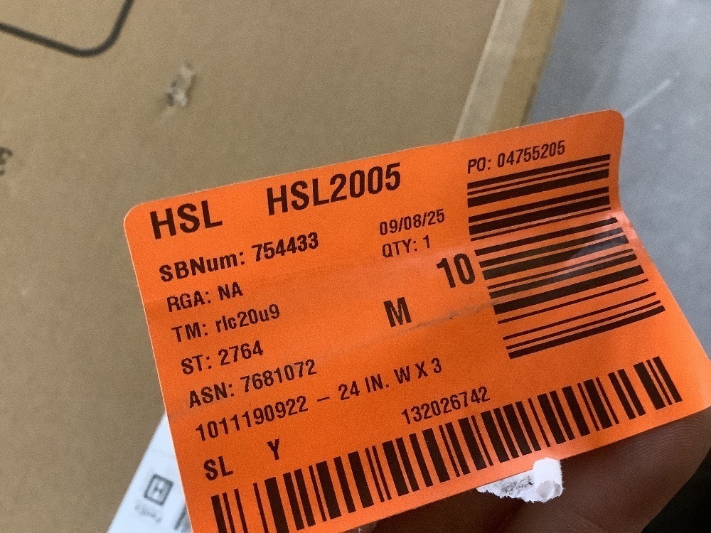 LuxHomez 24 in. W x 36 in. H Gold Rectangle Wall Mirror Aluminum Alloy Frame - Image 6 - Lot 132JF