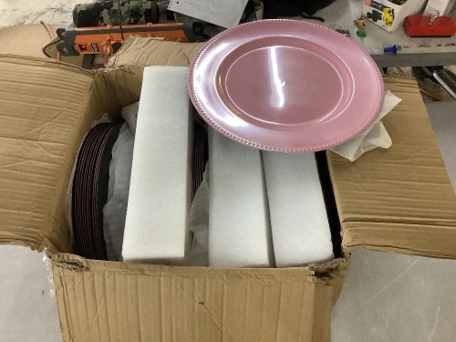 Lumaycens 50 Pcs Pink Charger Plates - Lot 137