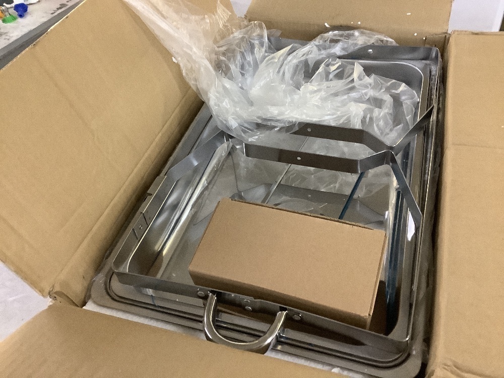 Buffet Chafing Dish - Image 2 - Lot 233