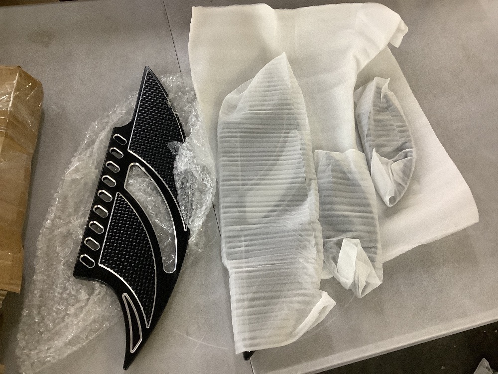 Hollow Blade Floorboards for Harley Sportster Touring - Image 2 - Lot 239