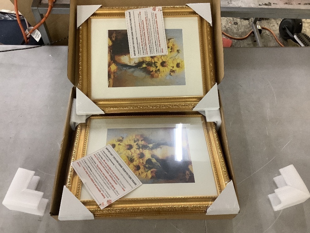 11x14 Ornate Gold Picture Frame, Set of 2 - Image 2 - Lot 332