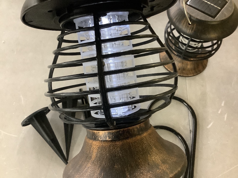 Qualirey Solar Bug Zapper Lamp, Antique Bronze, 2 Pcs - Image 6 - Lot 335