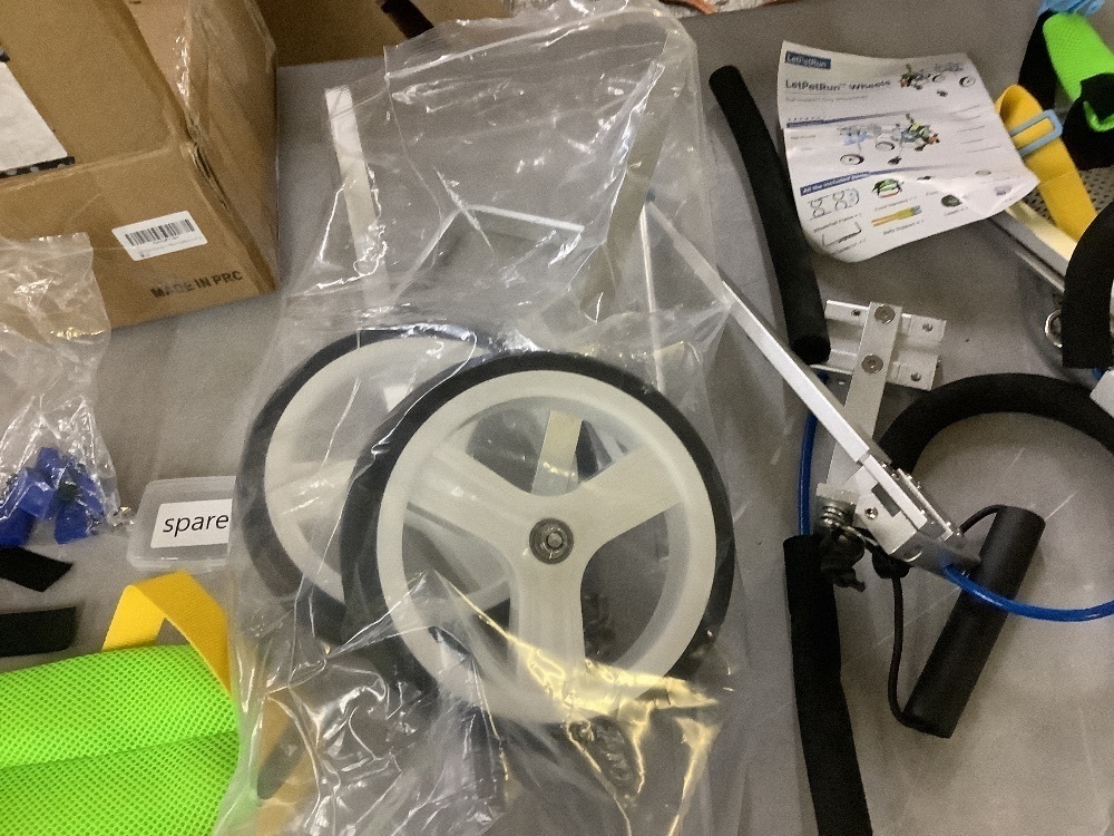 LetPetRun Adjustable 1-Wheel Dog Wheelchair, Small - Image 3 - Lot 538