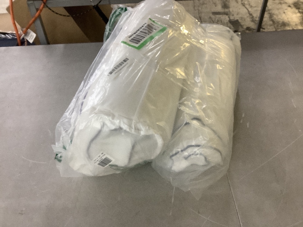 MZOIMZO Bed Pillows, King Size, Set of 2 - Image 3 - Lot 427