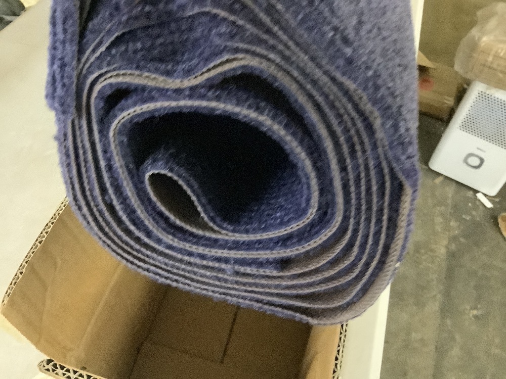 Marine Carpet 5' x 10' - Image 3 - Lot 432