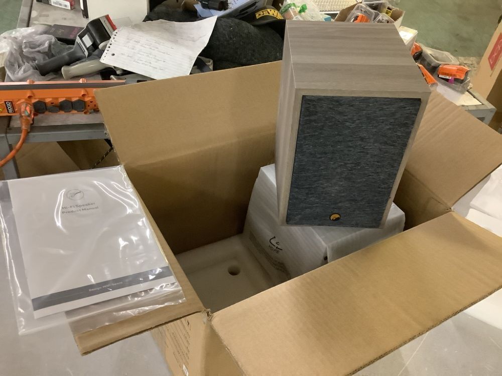 HiVi-Swans Oasis 140 Passive Speakers, 2-Way HiFi Bookshelf Speakers - Needs Amplifier or Receiver to Operate - Image 2 - Lot 83