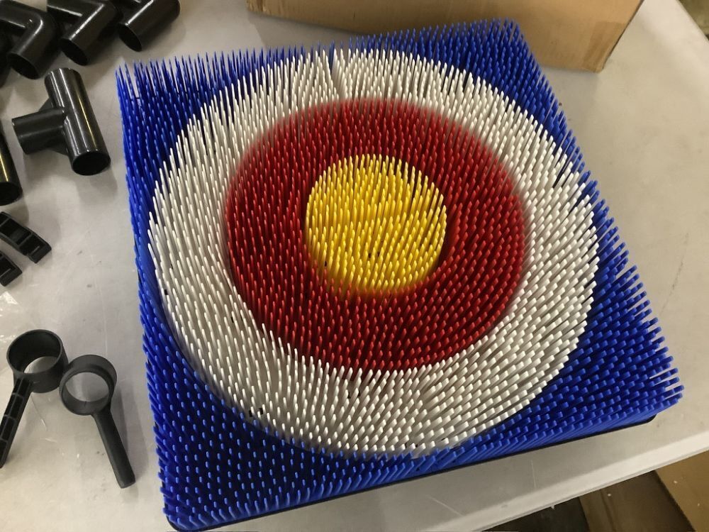 Throwing Bristle Target Game Set - Image 3 - Lot 172