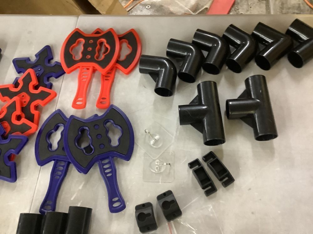 Throwing Bristle Target Game Set - Image 7 - Lot 172