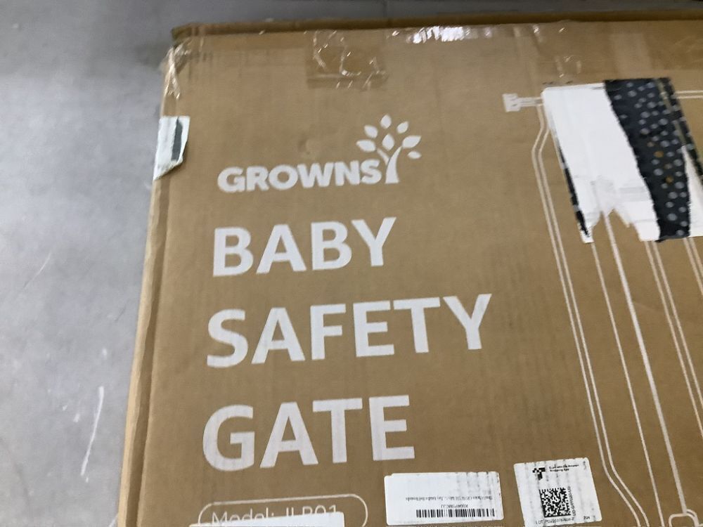 GROWNSY Baby Gate - Image 3 - Lot 173
