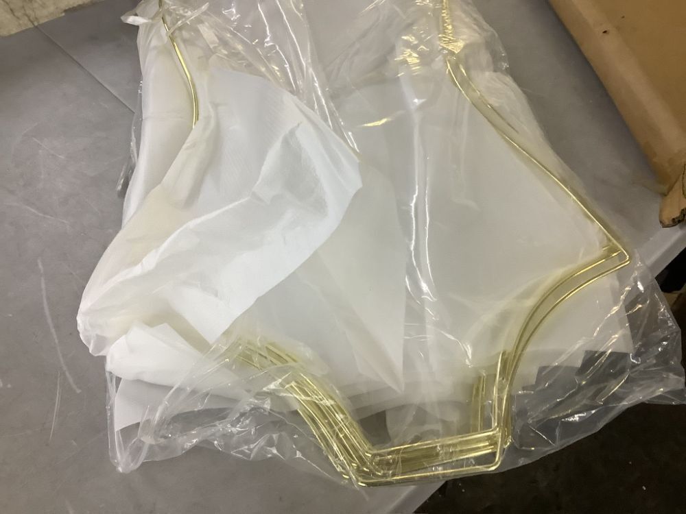 Body Shape Wire Swimsuit Hangers, 9 Pack - Image 3 - Lot 662