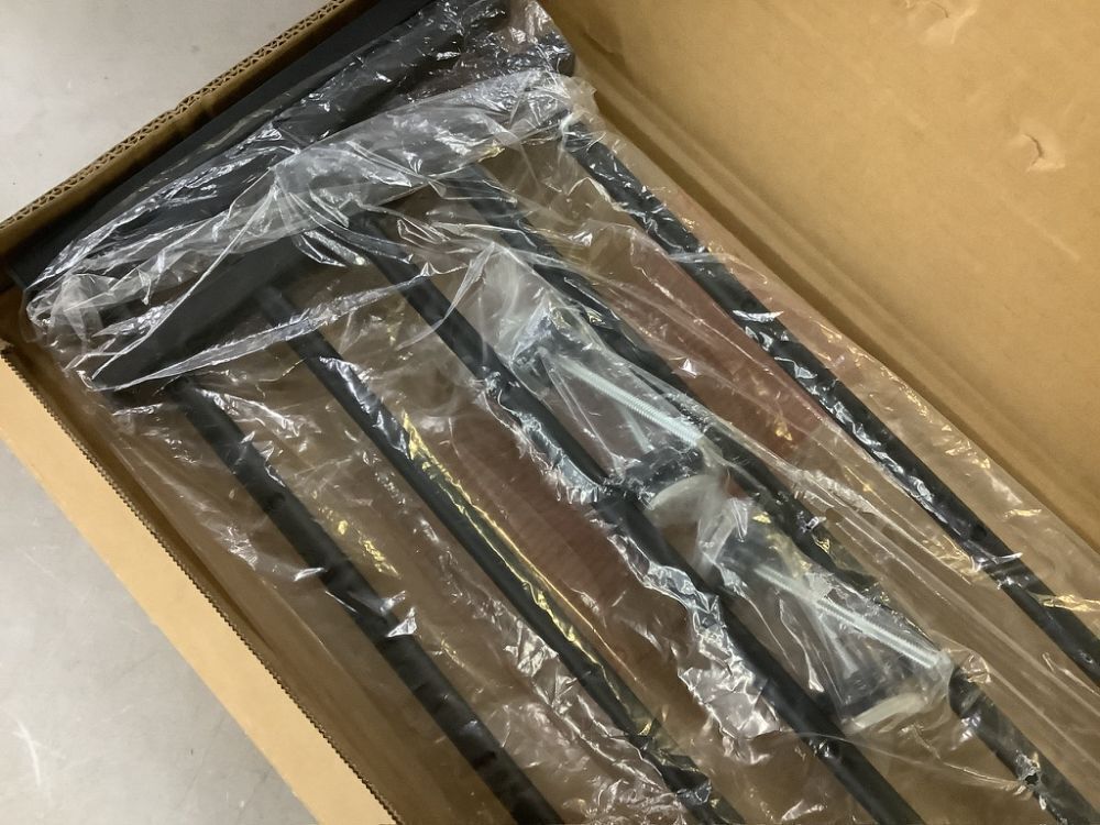 Malier Indoor Dog Gate with Door - Image 4 - Lot 773