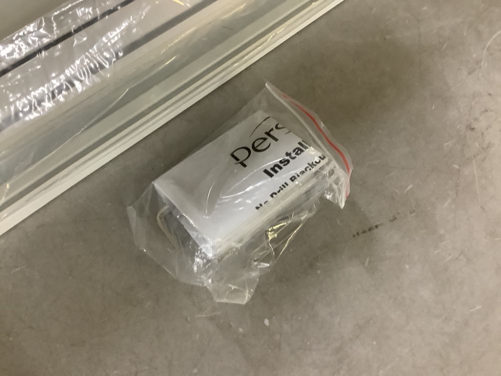 Persilux Roller Shades - Image 3 - Lot 778