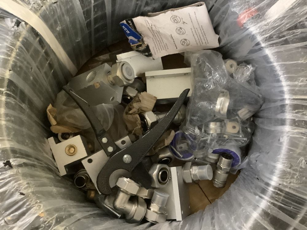 Compressed Air Piping System, 3/4" x 200' Black HDPE Pipe, Aluminum Wall Outlet Blocks, Rapid Air Compressor System Accessories and Air Line Kit - Image 4 - Lot 81