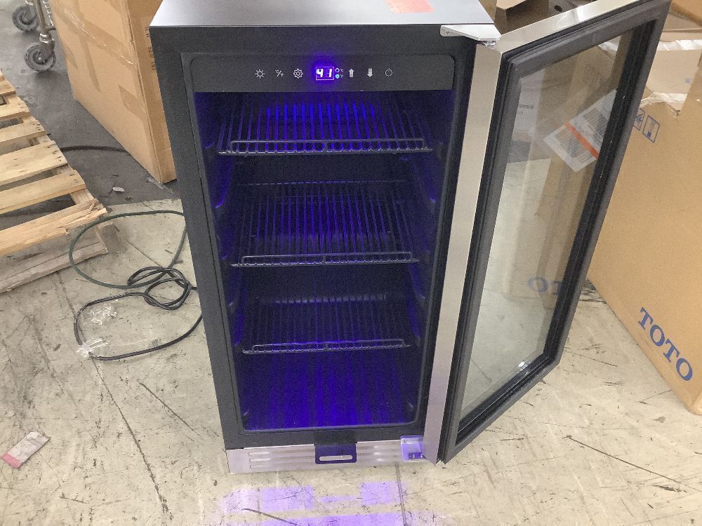 Velivi 15 in. 127 Can Freestanding Beverage Cooler with Adjustable Shelves in Stainless Steel - Scratch/Dent, Missing 3 Foot Levelers - Image 6 - Lot 20JF
