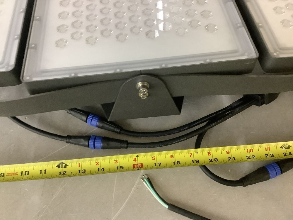 SOLLA 600W LED Flood Light - Image 6 - Lot 107