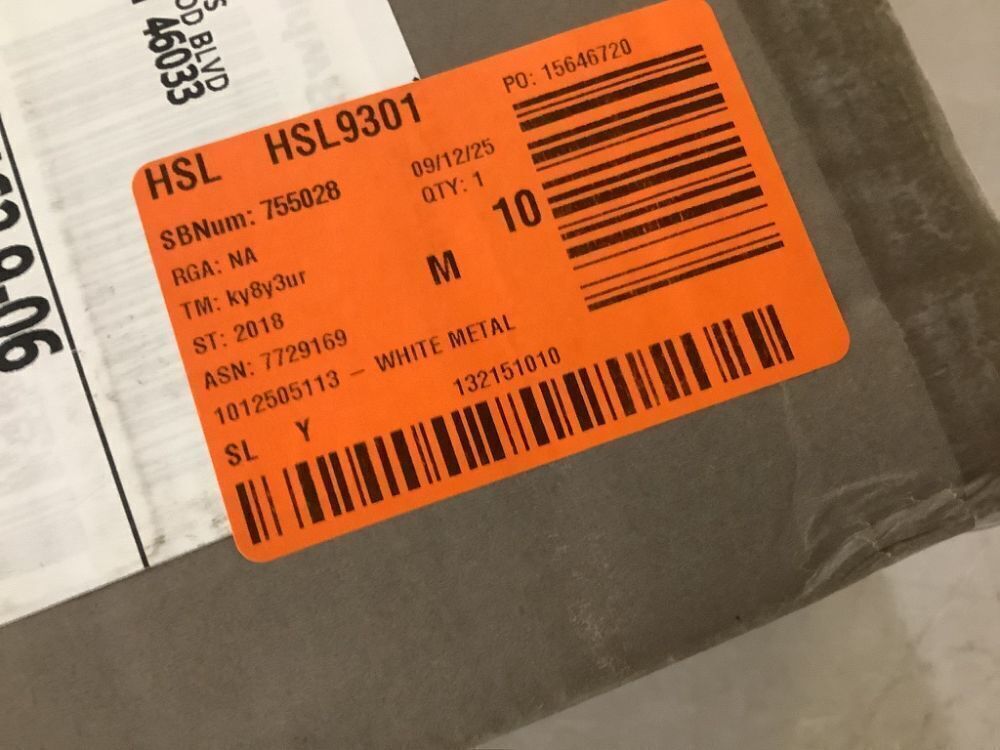 Ultrawall 4 Pcs Metal Pegboard Wall Panels - Image 3 - Lot 271JF