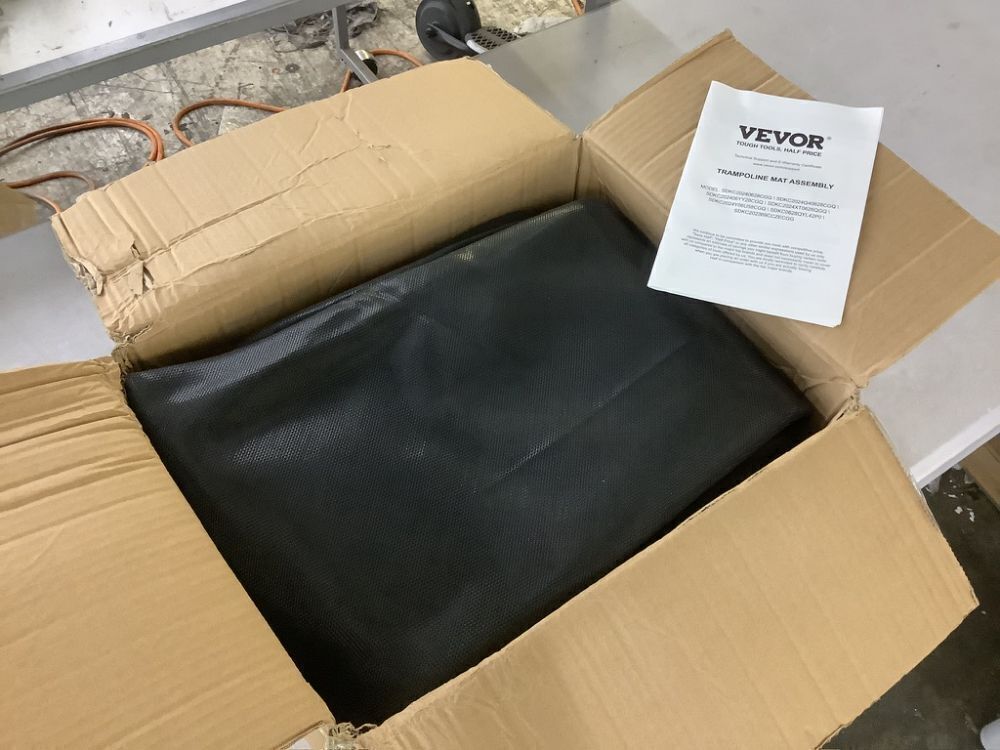 VEVOR Replacement Trampoline Mat, Fits 14ft. Round Frame - Image 2 - Lot 273JF