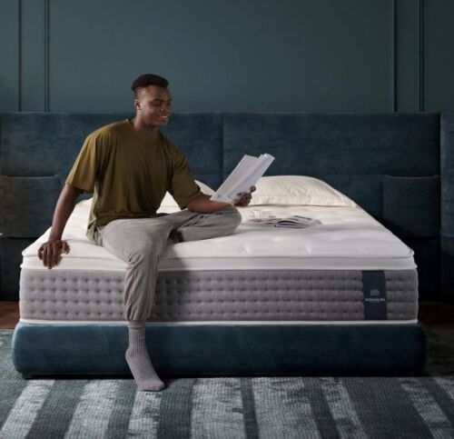 Queen 12 Inch Medium Firm Hybrid Mattress - Lot 34JF
