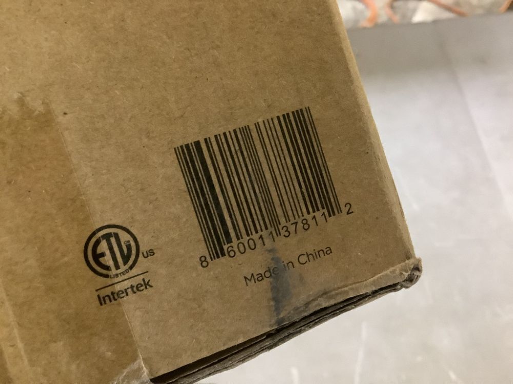 Evo 16 in 3 Speed Aromatherapy Fan in Black with Wide Angle Oscillation - Image 5 - Lot 464JF