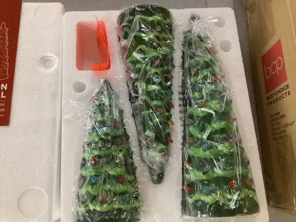 Set of 3 Pre-Lit Ceramic Tabletop Christmas Trees - Image 3 - Lot 298