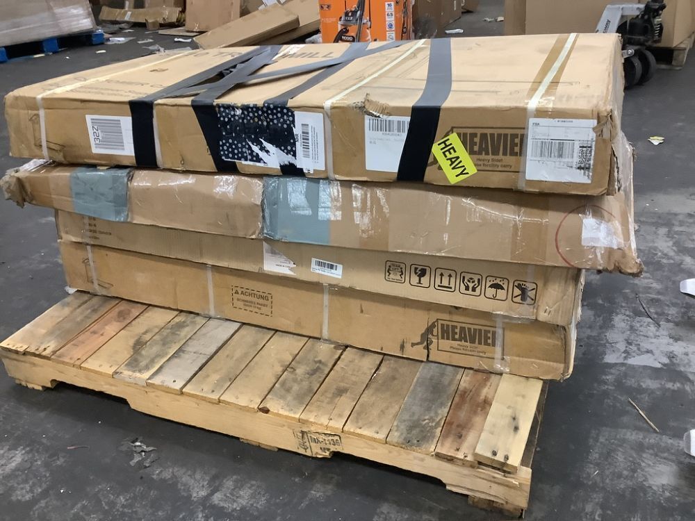 Lot of (4) Treadmills - Uninspected - Image 2 - Lot 599