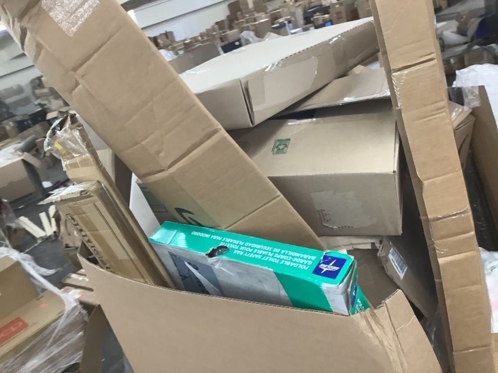 Pallet of Low Value Return Items - Uninspected, Will Have Salvage - Image 3 - Lot 707