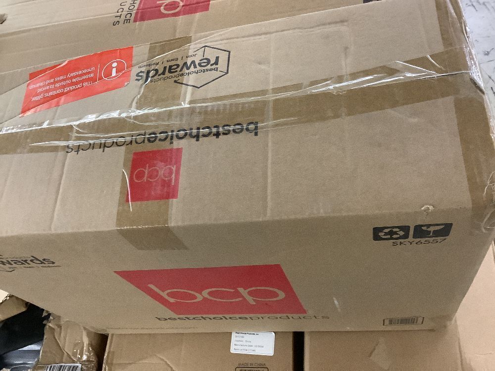 2-Piece Moose Family Lighted Outdoor Christmas Decoration Set w/ 170 Lights - Image 4 - Lot 800