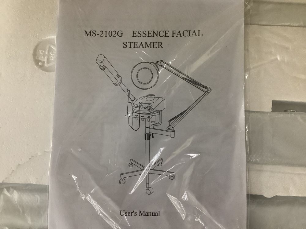 Funnylife 3 in 1 Aromatherapy Facial Steamer, 5X Magnifying LED Lamp, High Frequency Machine - Image 3 - Lot 63