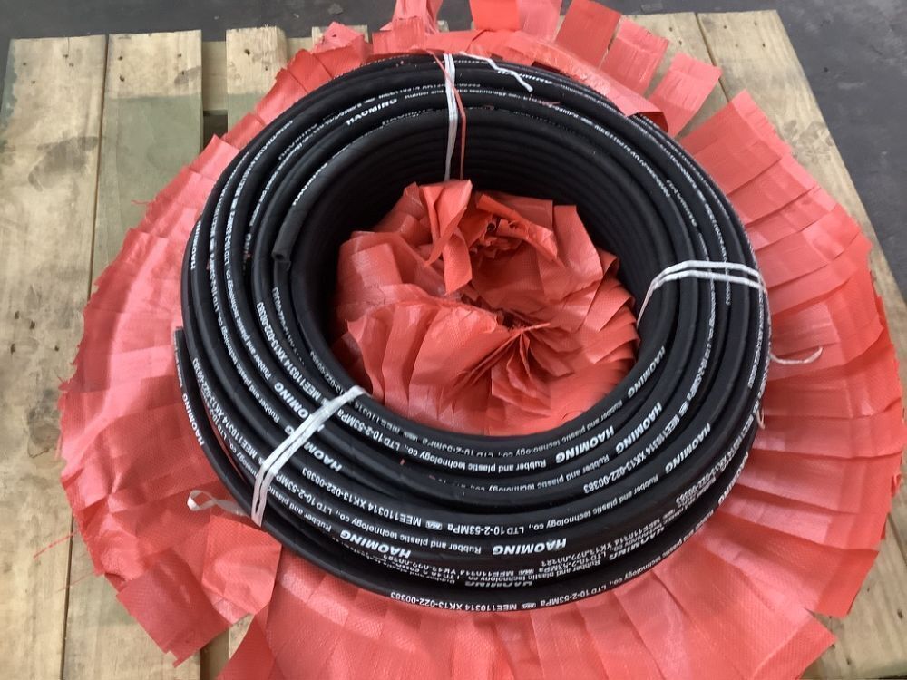 Roll of Hydraulic Hose, Approx 200' - Image 6 - Lot 64