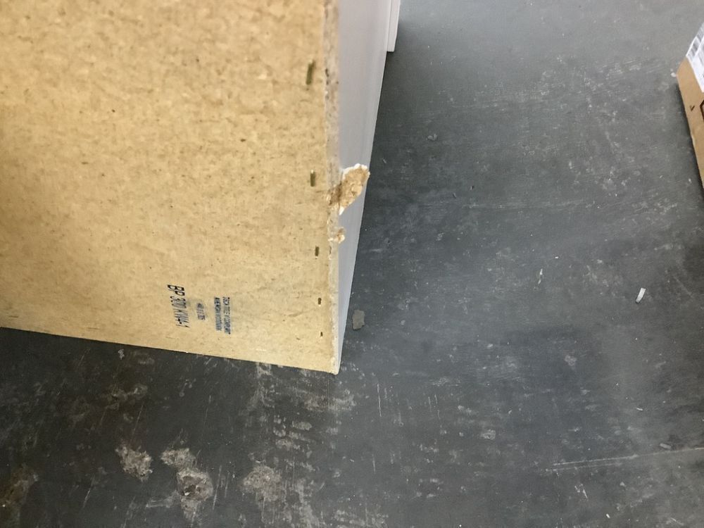 Lot of (3) 24 x 36 Wall Cabinets & (1) 18 x 36 Wall Cabinet - 1 Cabinet Damaged - Image 8 - Lot 97JF