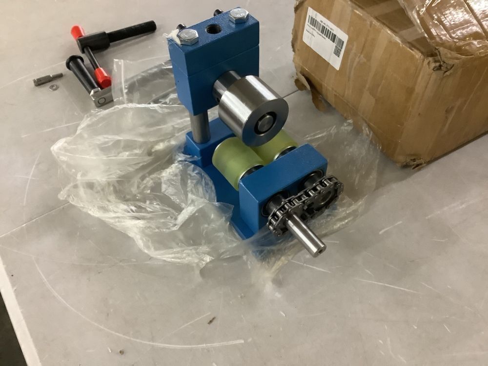 Hand Crank Bracelet Bending Machine - Image 3 - Lot 142
