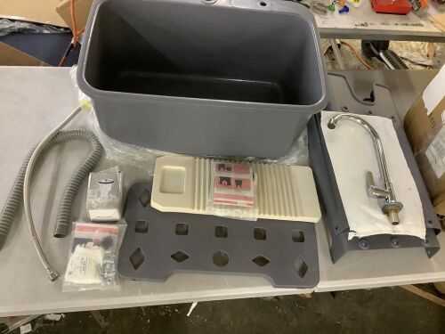 Plastic Utility Sink - Lot 146