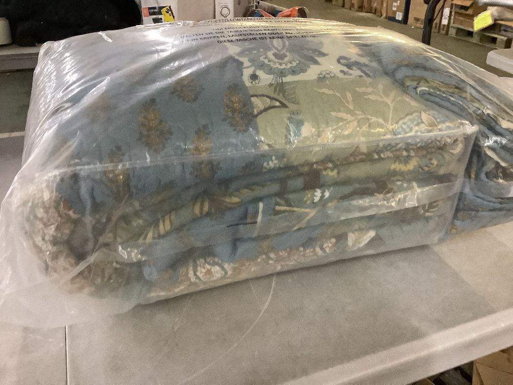 Secgo California King Quilt Set - Image 3 - Lot 247