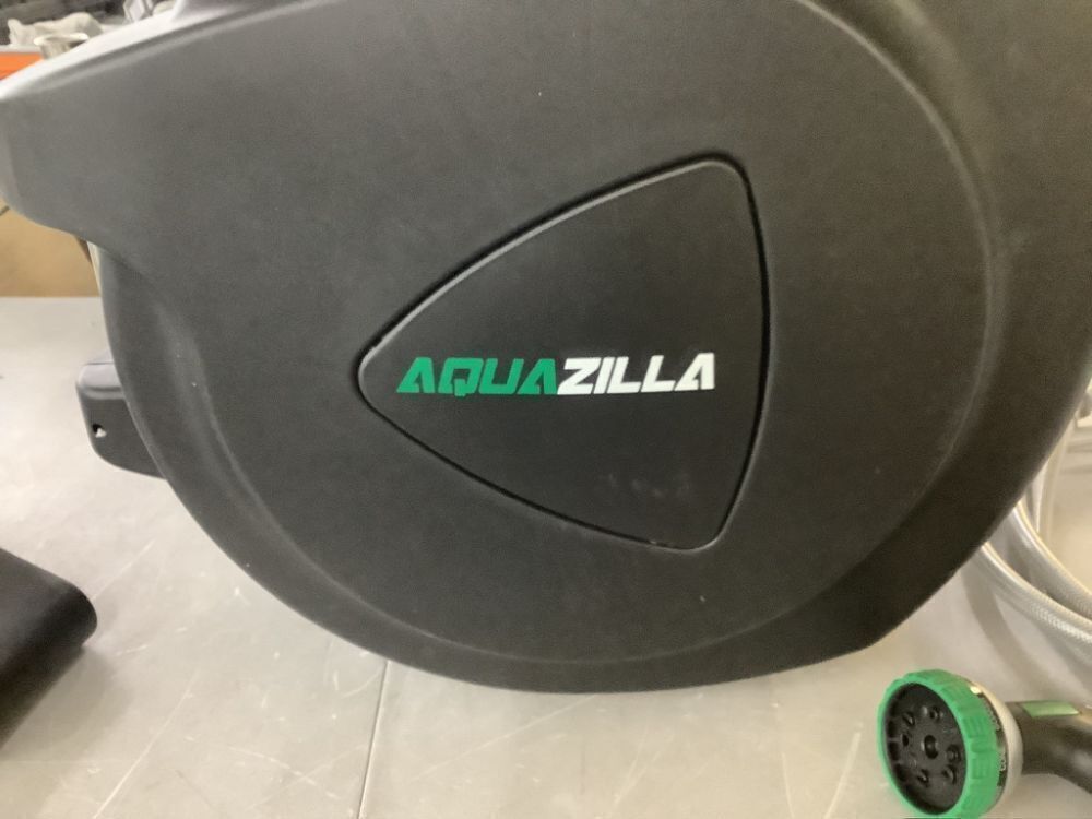 Aquazilla Retractable Garden Hose Reel - Image 3 - Lot 740