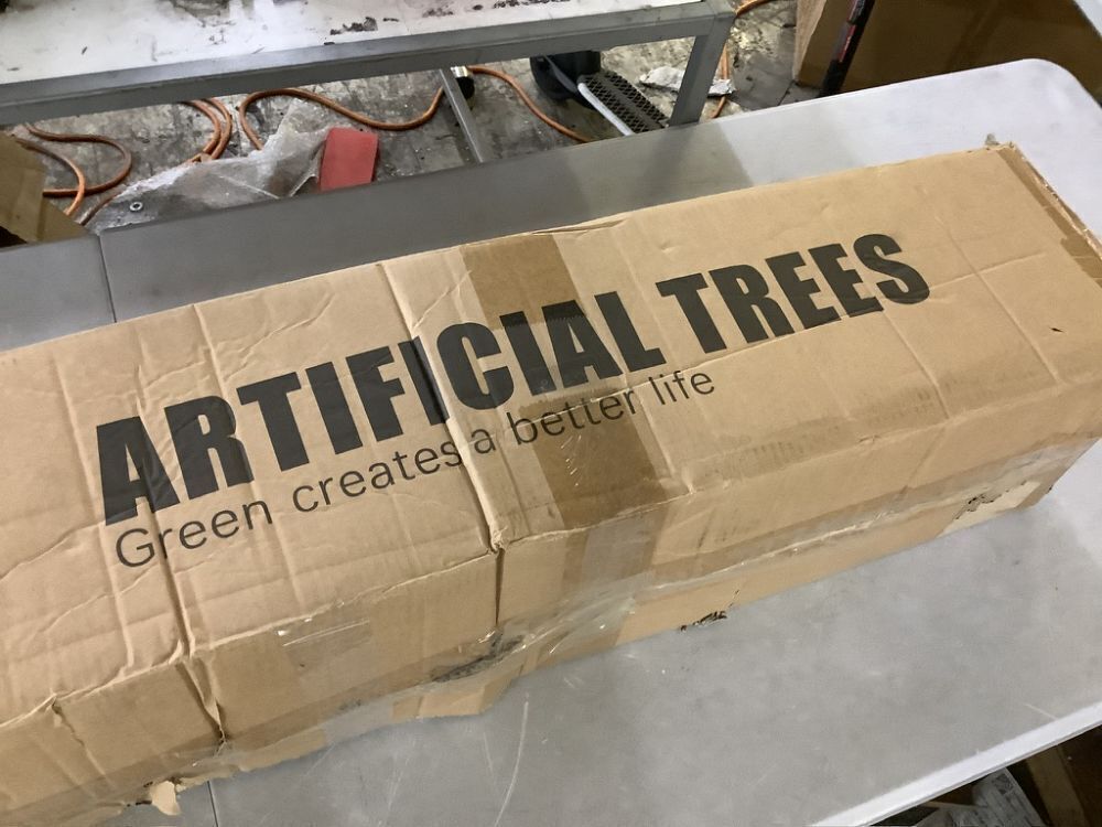 Artificial Fiddle Leaf Fig Tree 6ft - Image 5 - Lot 746
