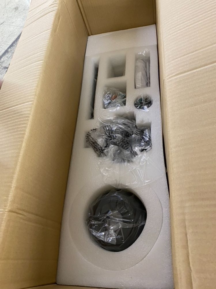 60" Ceiling Fan with Light - Image 2 - Lot 522