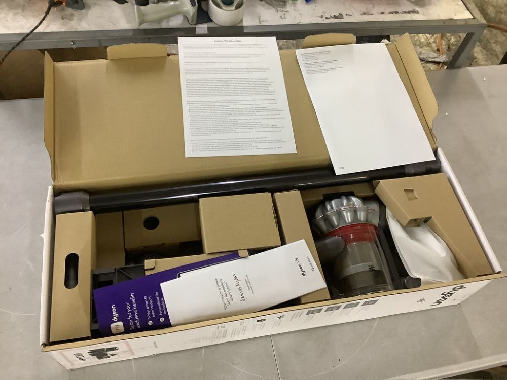Dyson V8 Cordless Stick Vacuum Cleaner - Image 2 - Lot 13JF